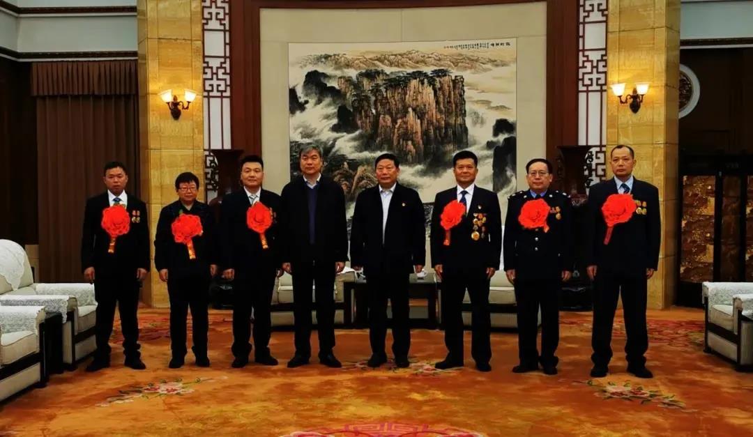 巾帼不让须眉 ? 天丰机械公司王雪梅 | 新当选全国劳模即将赴京受表彰